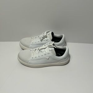 Vessi Soho Sneaker Ivory White Size W07 Pre-Owned With Free Gift